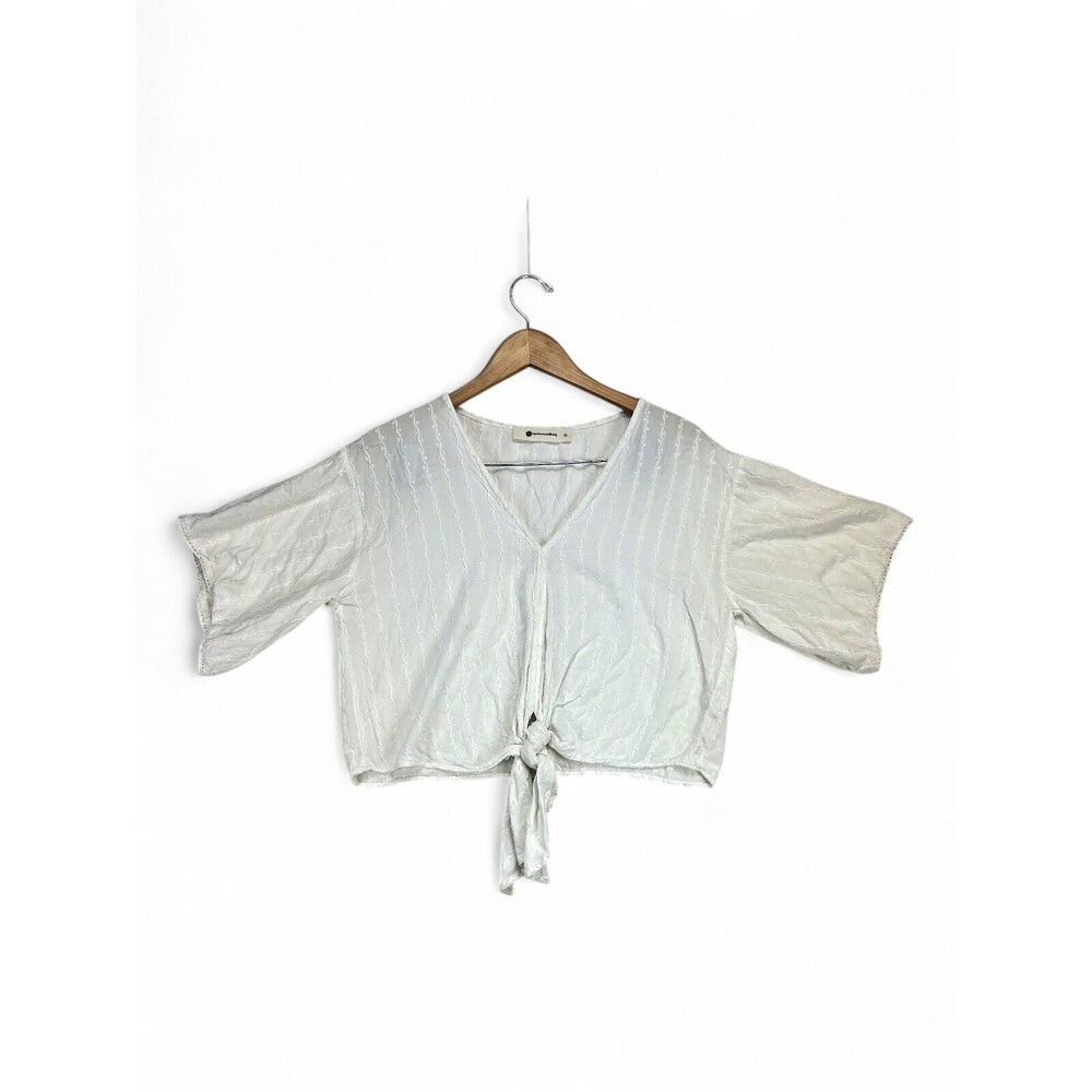 The Impeccable Pig White Tie-Front V-Neck Crop Blouse‎ S